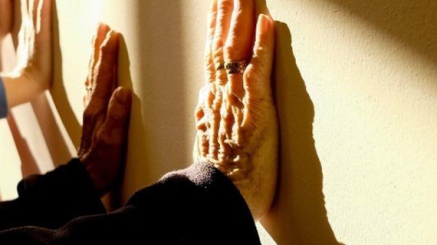 Everything You Need to Know about Elderly-Onset Rheumatoid Arthritis